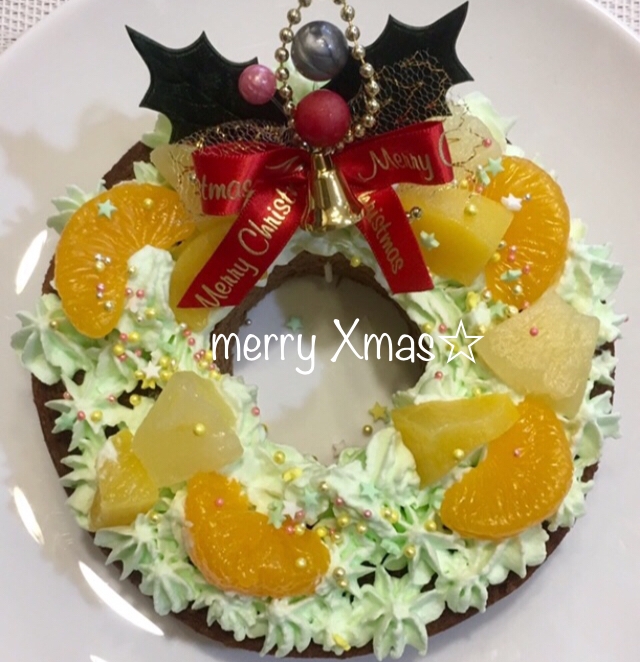 バウムにデコ リース型のクリスマスケーキ レシピ 作り方 By ななじまる 楽天レシピ