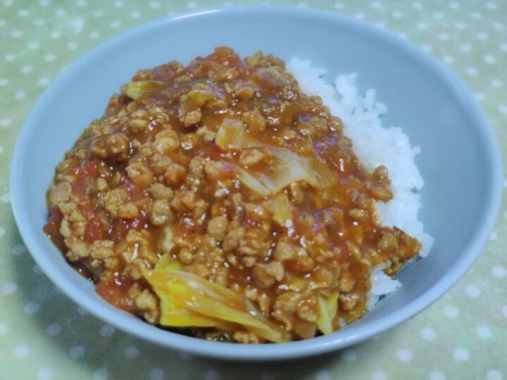 乾燥大豆ミートを使ったキャベツ入りキーマカレー