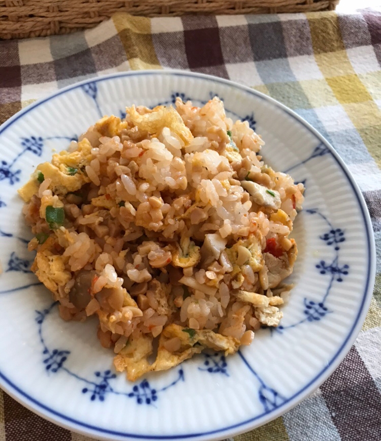 舞茸とオクラのひきわり納豆チャーハン