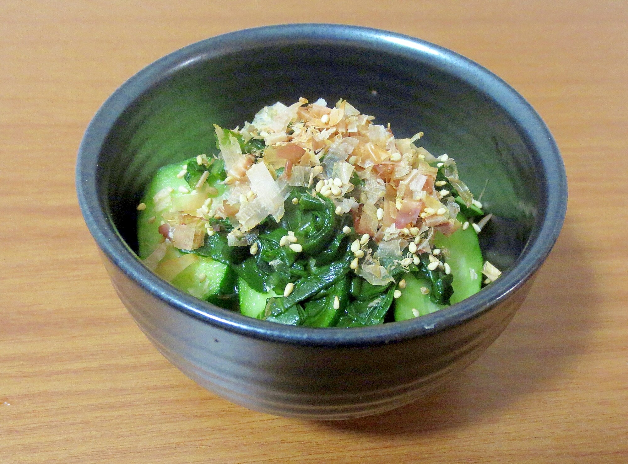 きゅうりとおかわかめのおかかがけ レシピ・作り方 by ＊a・s・a・p＊｜楽天レシピ