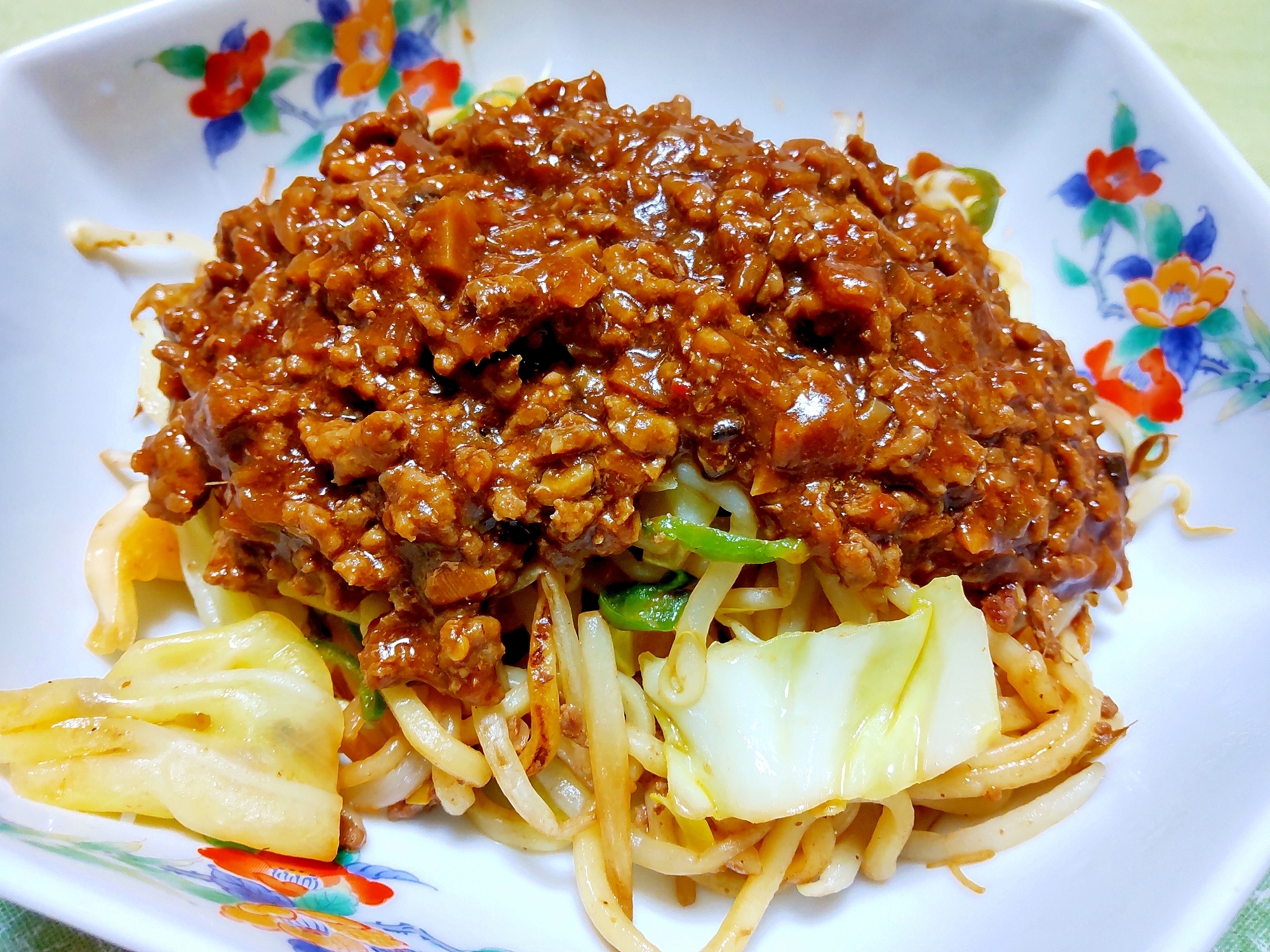 10分で!　万能肉味噌でジャージャー焼きそば