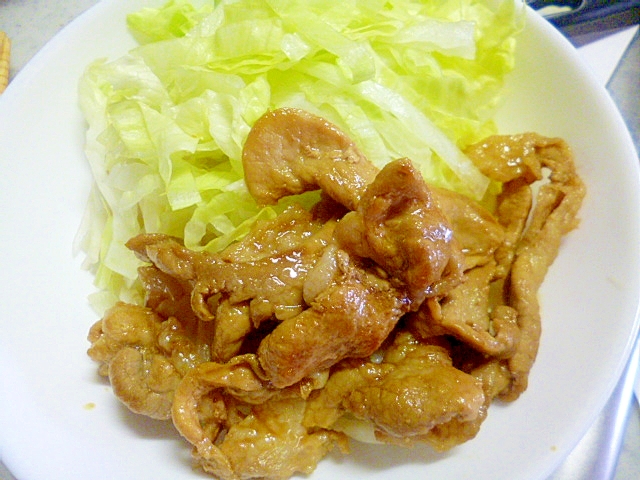 冷凍うどんで簡単！生姜焼きのっけサラダうどん