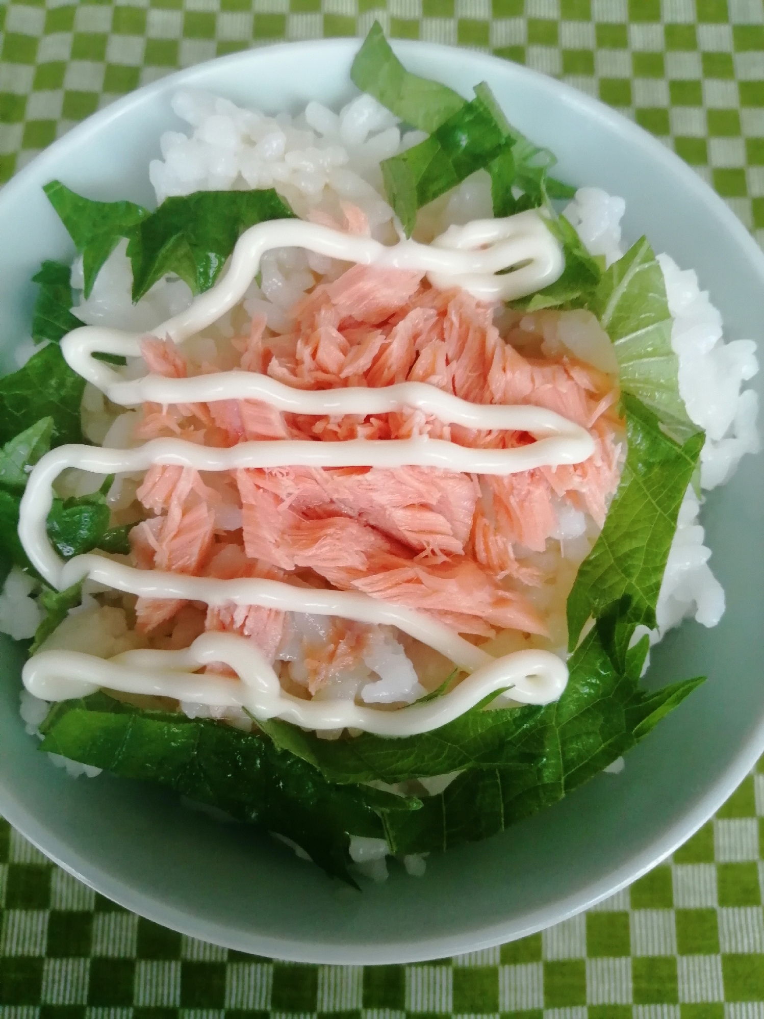 焼き鮭と大葉のご飯