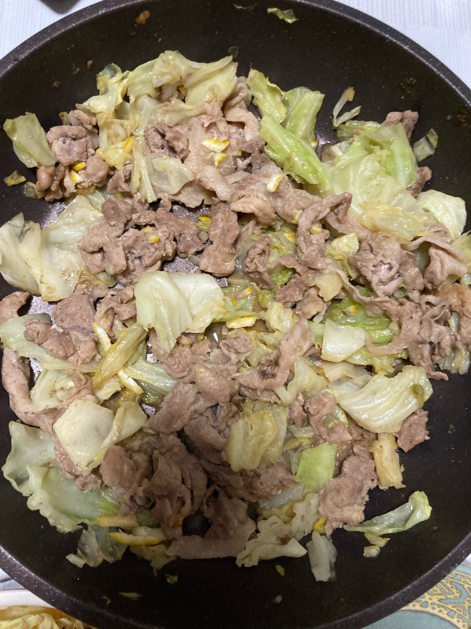 ゆず香る！キャベツと豚肉のゆず味噌炒め！