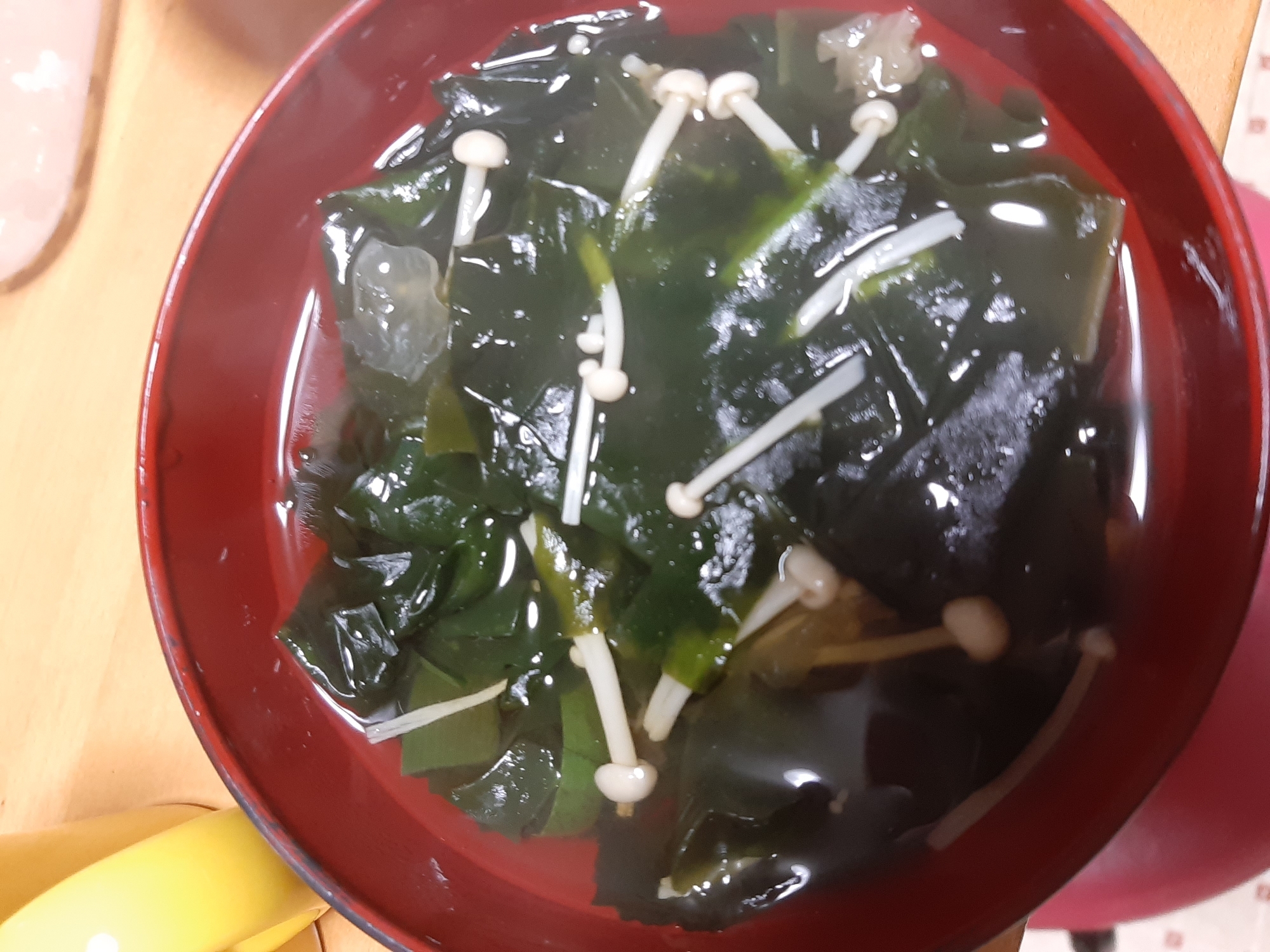 えのき　ニラ　海藻サラダ　野菜スープ