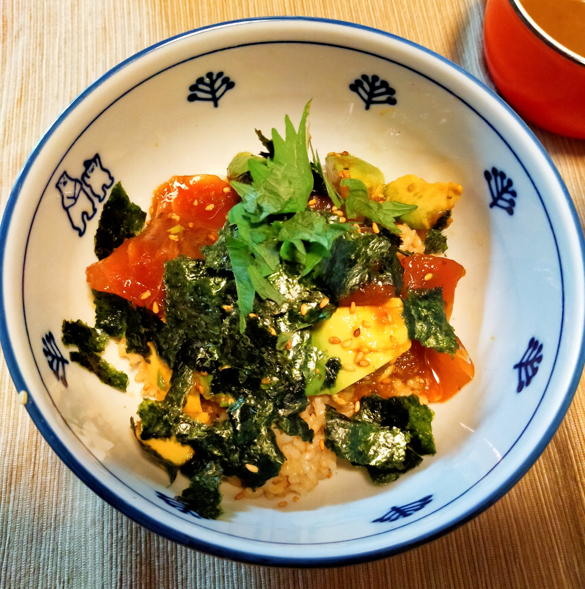 夏にぴったりポキ丼