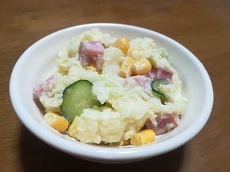 ベーコンとコーンのポテトサラダ