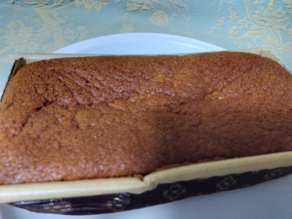 黒糖とアーモンドのケーキ