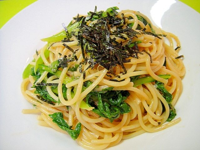 春菊入りの明太子ソースパスタ