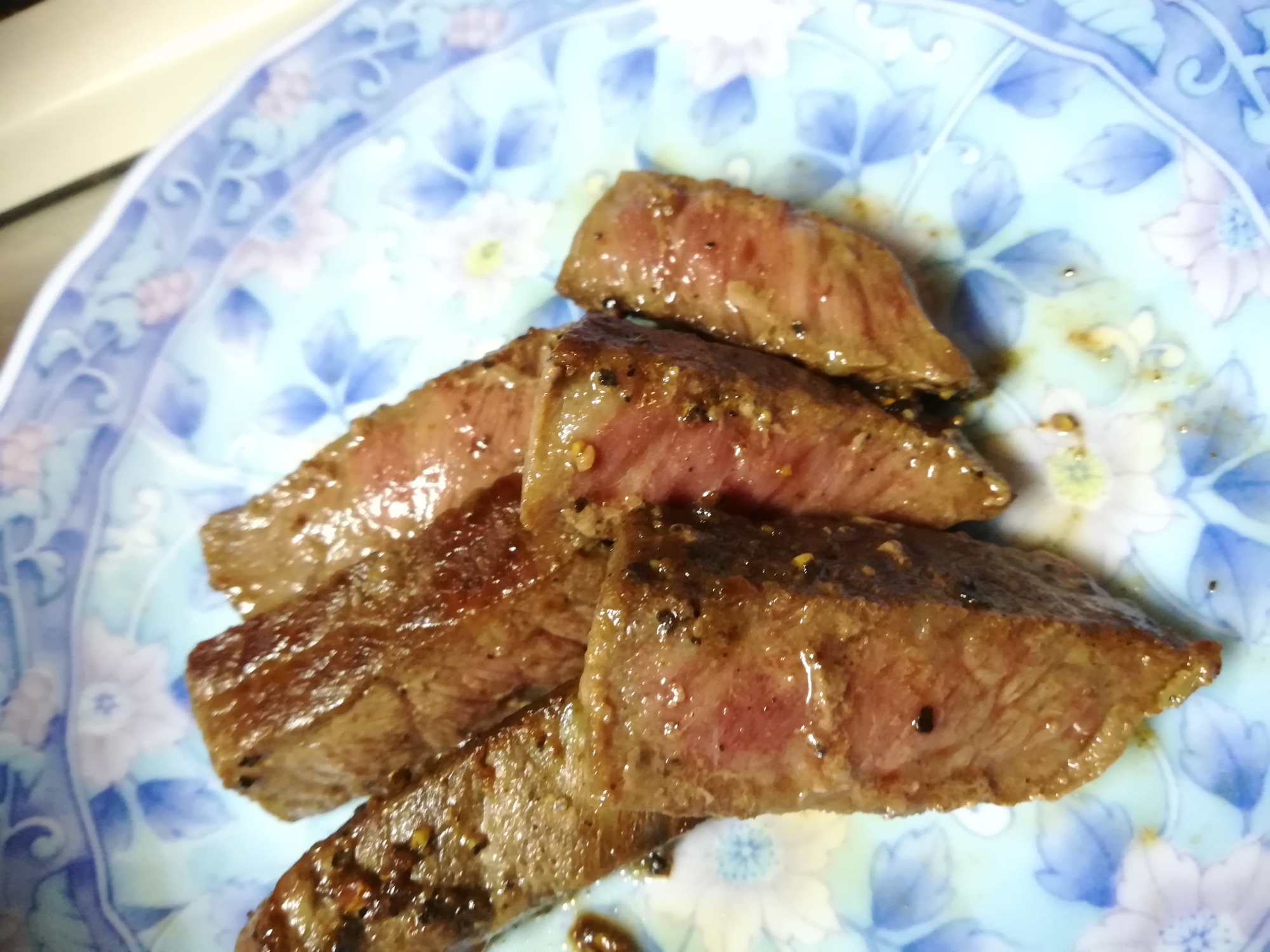 冷凍した牛肉を美味しく焼く方法