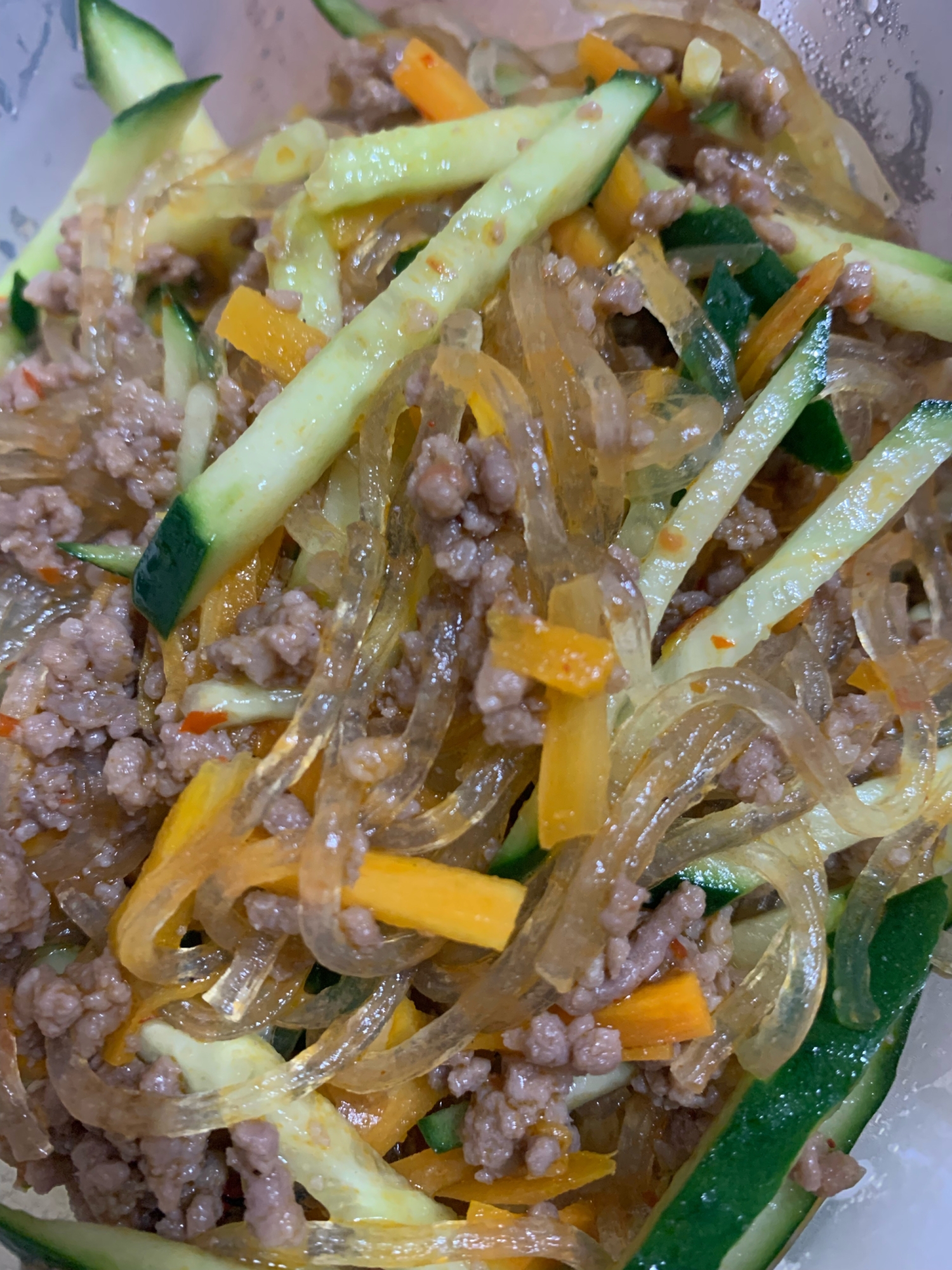 ひき肉のピリ辛春雨サラダ