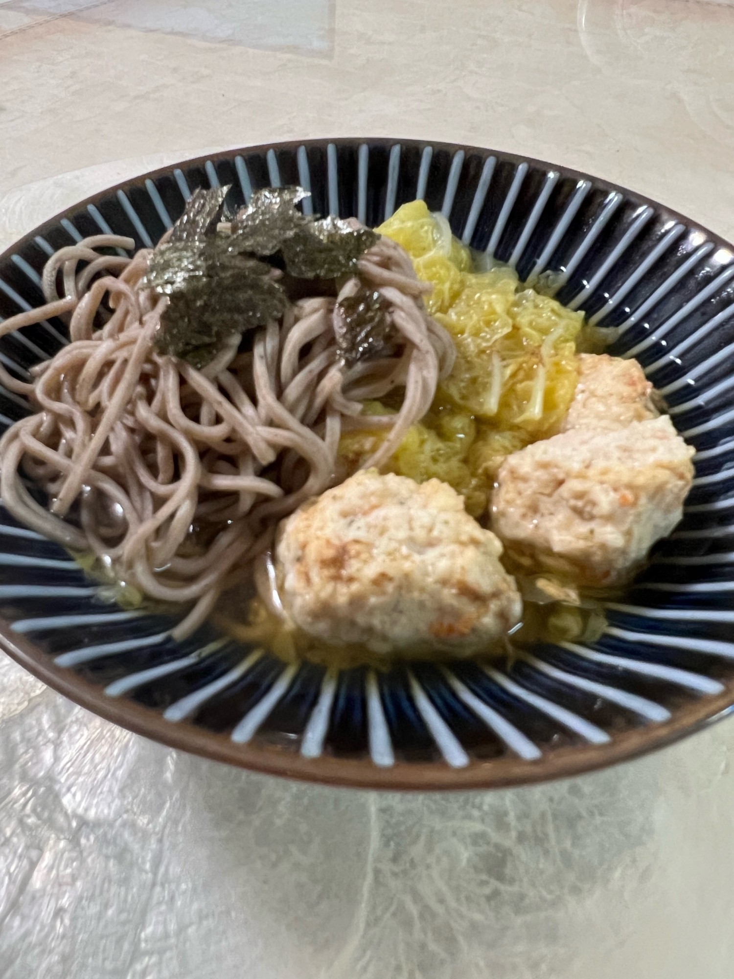 白菜鶏だんご蕎麦（ゆず風味）