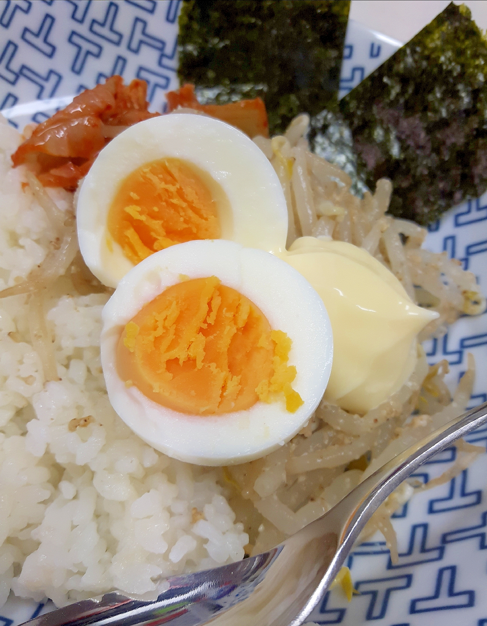 電子レンジもやしで簡単 ゆで卵とキムチの丼 レシピ 作り方 By Acchan66 楽天レシピ