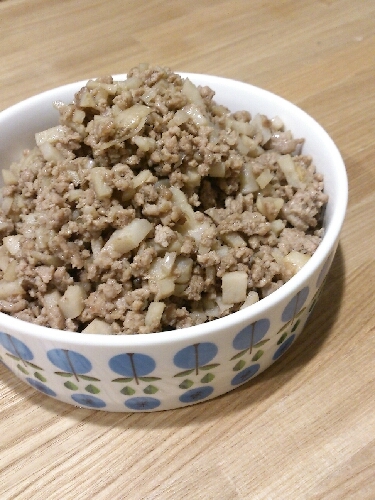 れんこんと豚挽肉のそぼろ丼