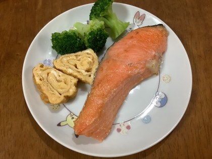 鮭&卵&野菜の朝食プレート