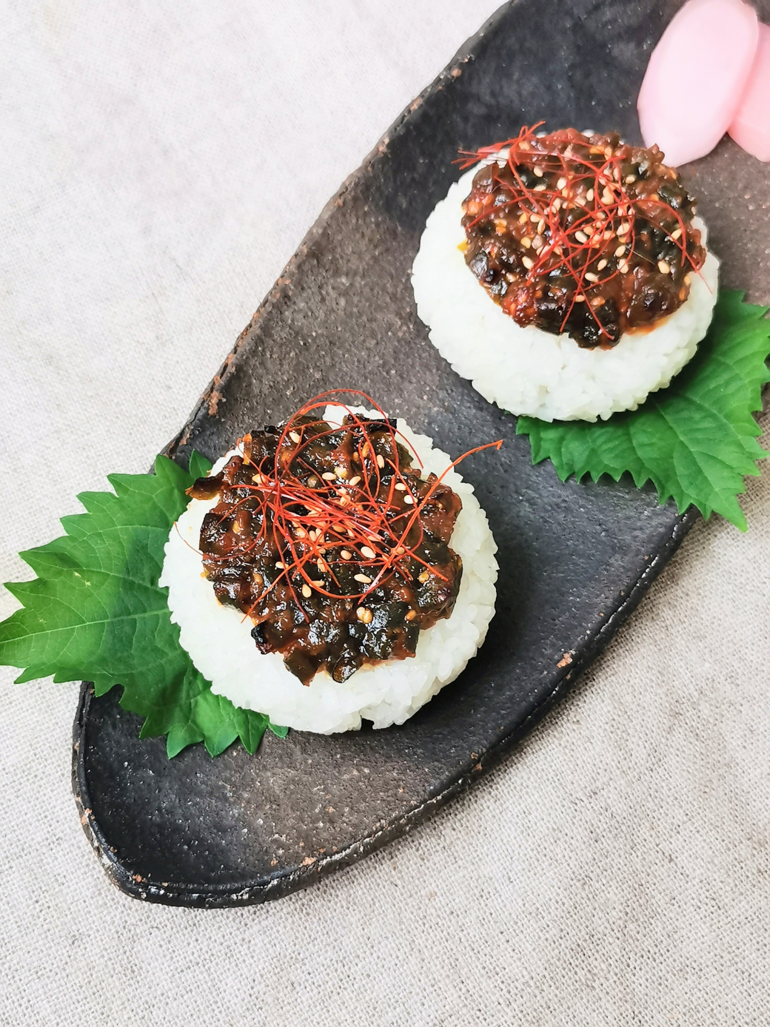 お味噌が香ばしい*青唐辛子味噌の焼きおにぎり