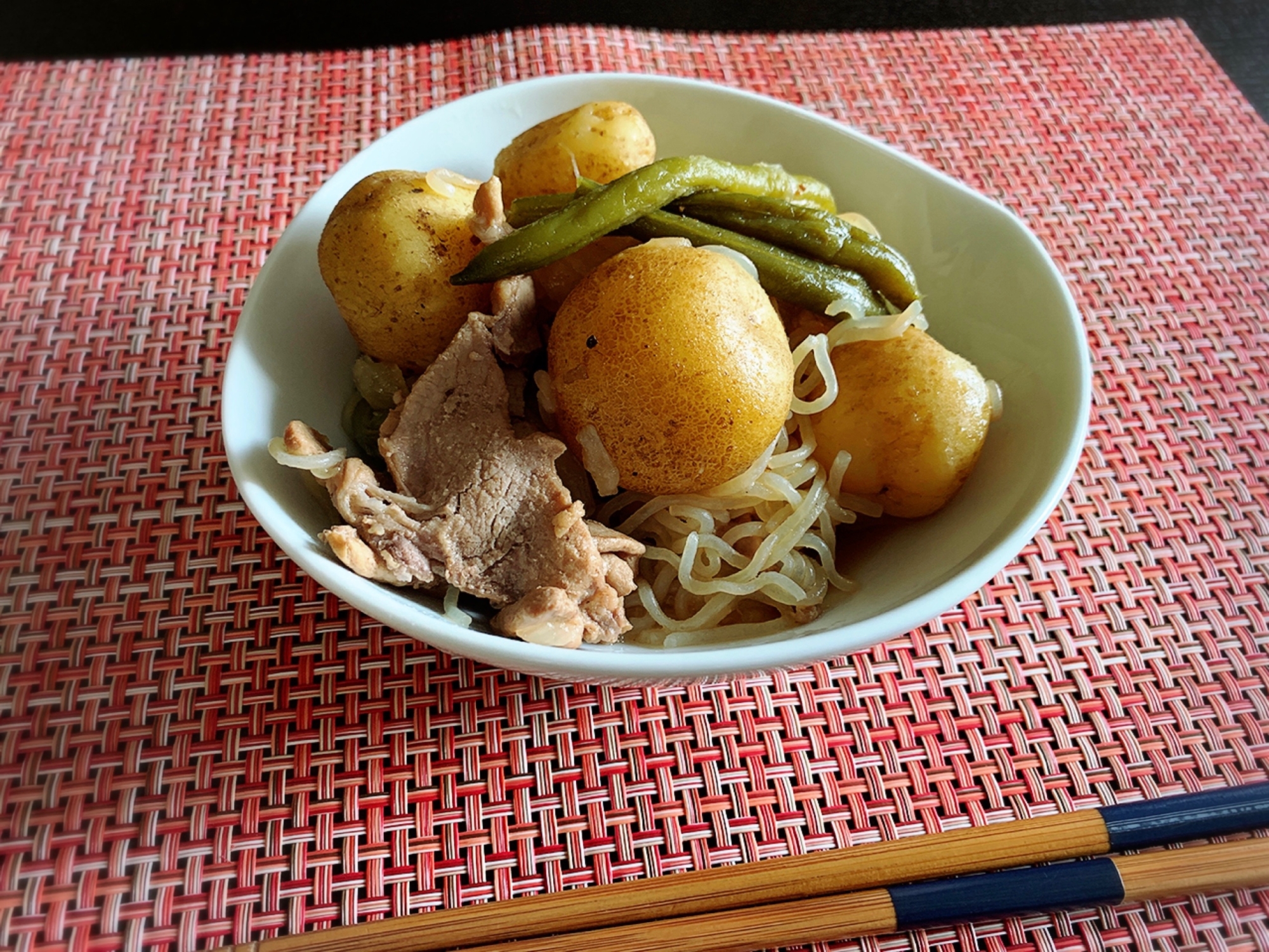 皮付きまるごと肉じゃが〜