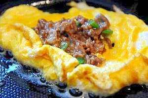 お弁当にぴったり 肉味噌オムレツ レシピ 作り方 By 寒がりじじぃ 楽天レシピ