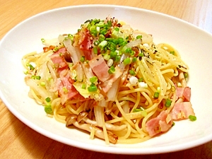 【時短！】ざく切り白菜と炒めベーコンの和風パスタ