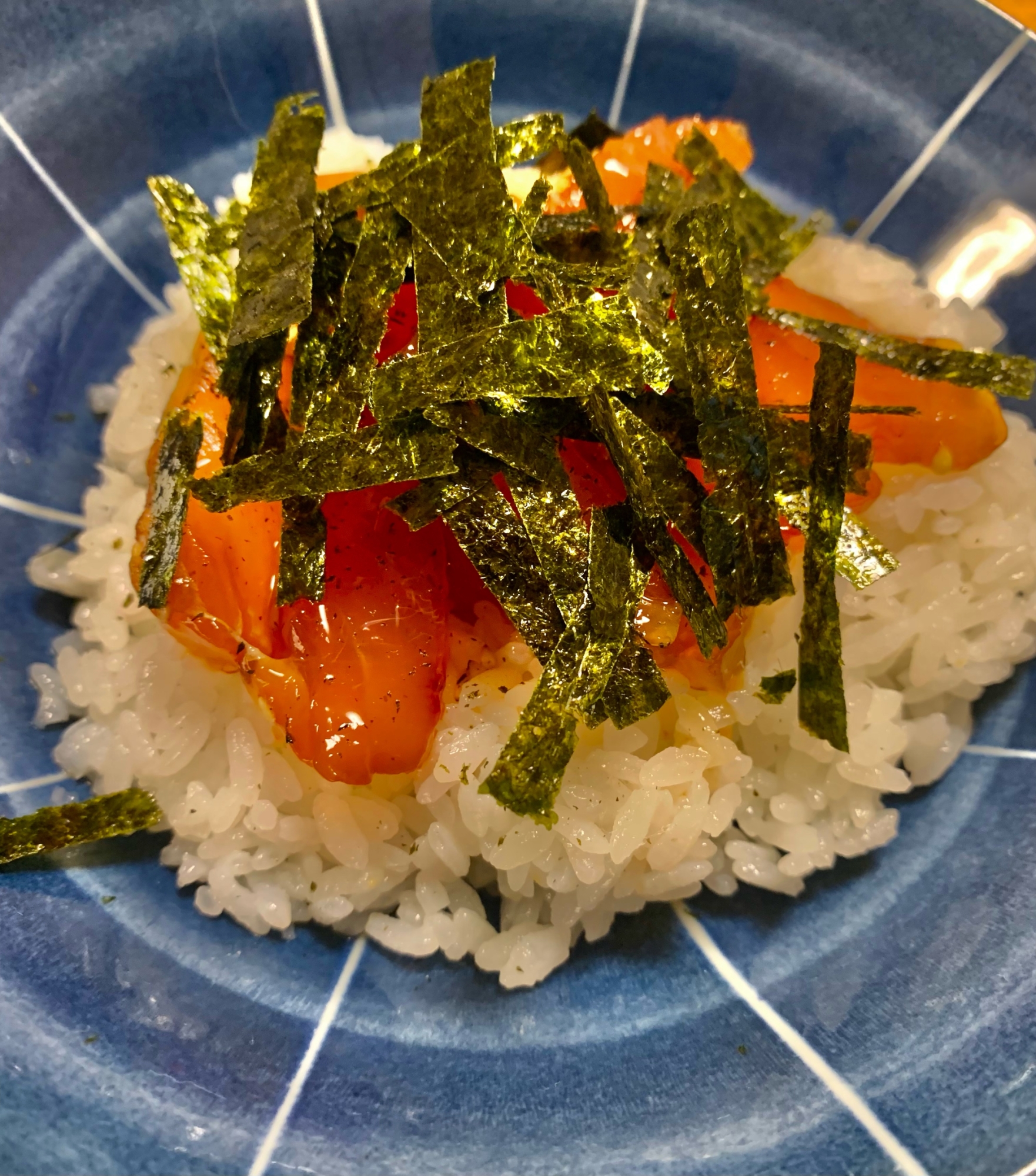 まぐろの漬け丼