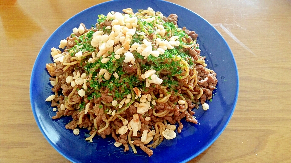 挽き肉たっぷりカレー焼きそば