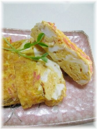ピンク色の生姜なので見えにくいかも・・卵焼き食べていると時々出会う生姜が（笑）アクセントとなって、ご飯が進みました～♪　ご馳走さまです＾＾*