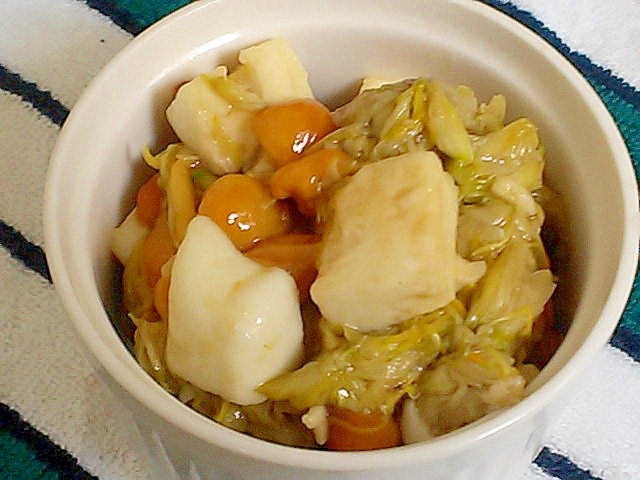 簡単一品!さっぱり旨い!菊とはんぺんのなめこ和え