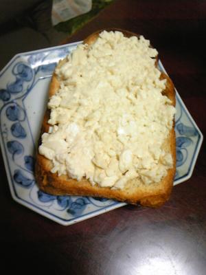 7. 変わり種。塩豆腐のメープルトースト