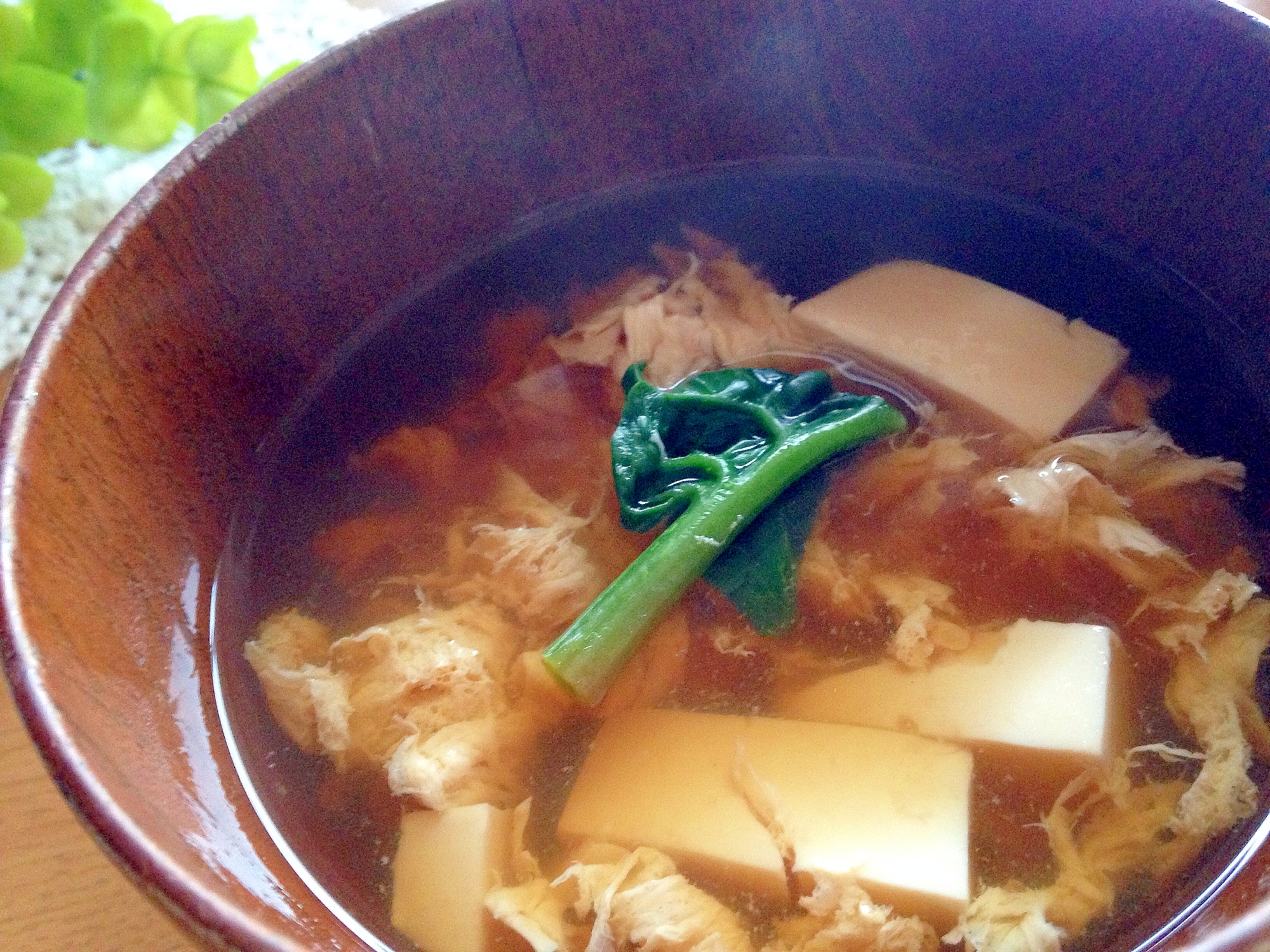 豆腐とほうれん草のふわふわ卵とじスープ