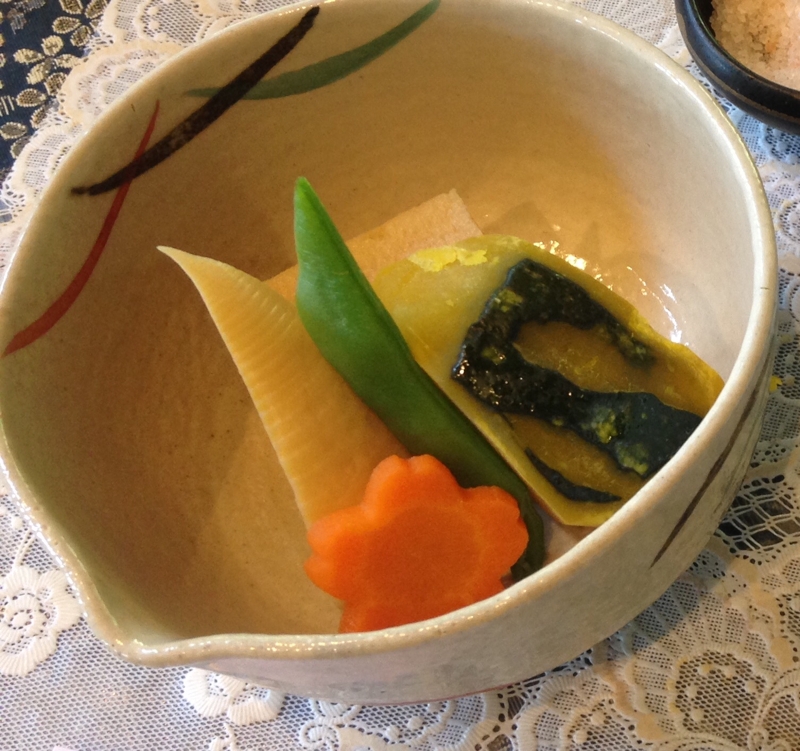 高野豆腐と野菜の含め煮。