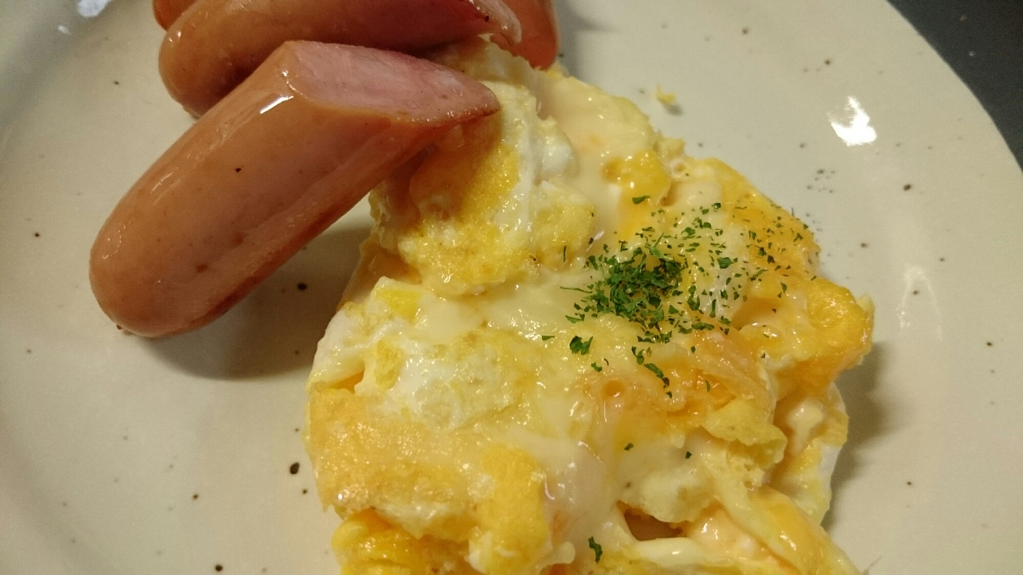 ワンパンde〜チーズ卵焼きとウィンナー