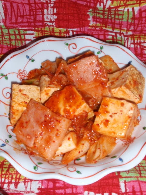 豆腐とベーコンのキムチ煮