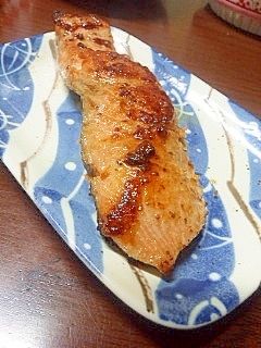 秋サケのバター醤油糀焼き