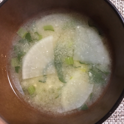 大根と小松菜の味噌汁大好きです！美味しくいただきました。ごちそうさまでした( ´ ▽ ` )