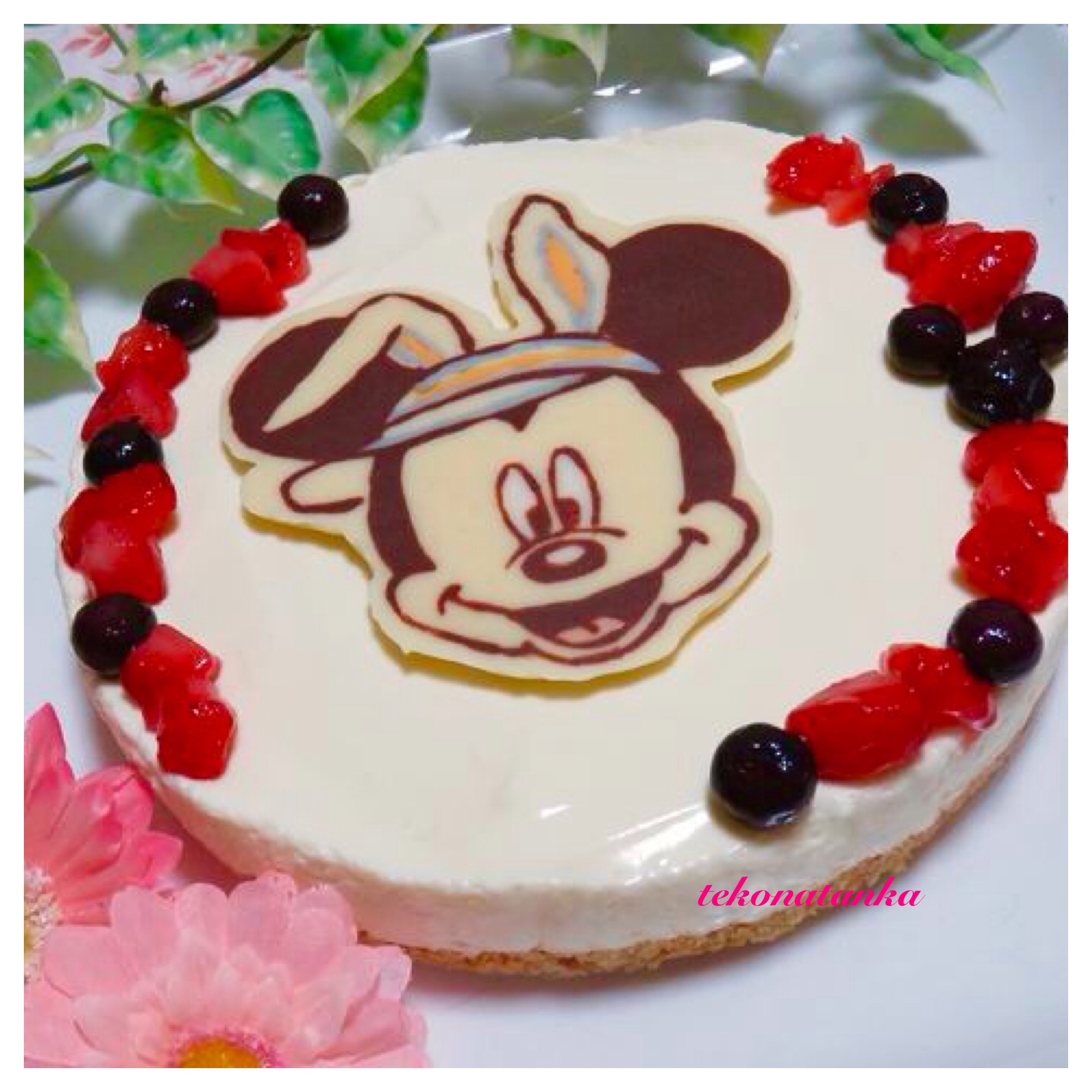 絶品 レアチーズケーキ ミッキーキャラチョコでデコ レシピ 作り方 By Tekonani 楽天レシピ 絶品 レアチーズケーキ ミッキーキャラチョコでデコ レシピ 作り方 By Tekonani 楽天レシピ
