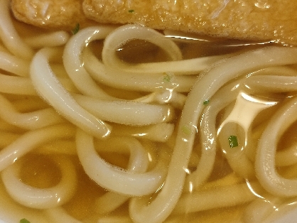 ジンジャラーさんが作る甘辛お揚げできつねうどん