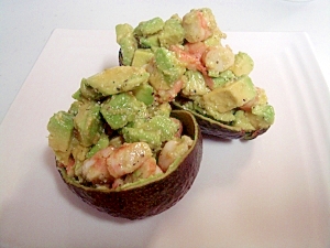 あっさりアボカドサラダ