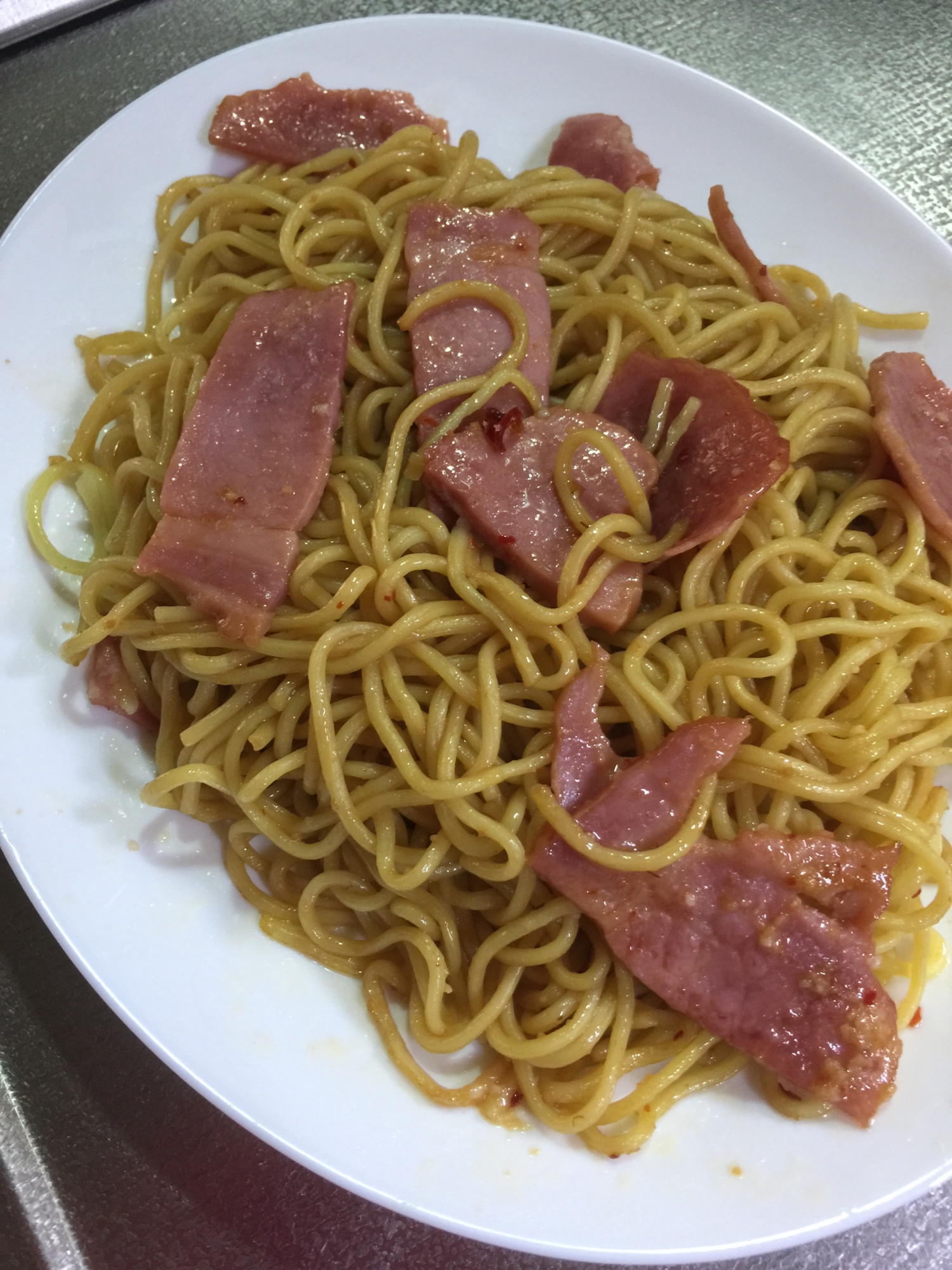 台湾拉麺の素でベーコン焼きそば