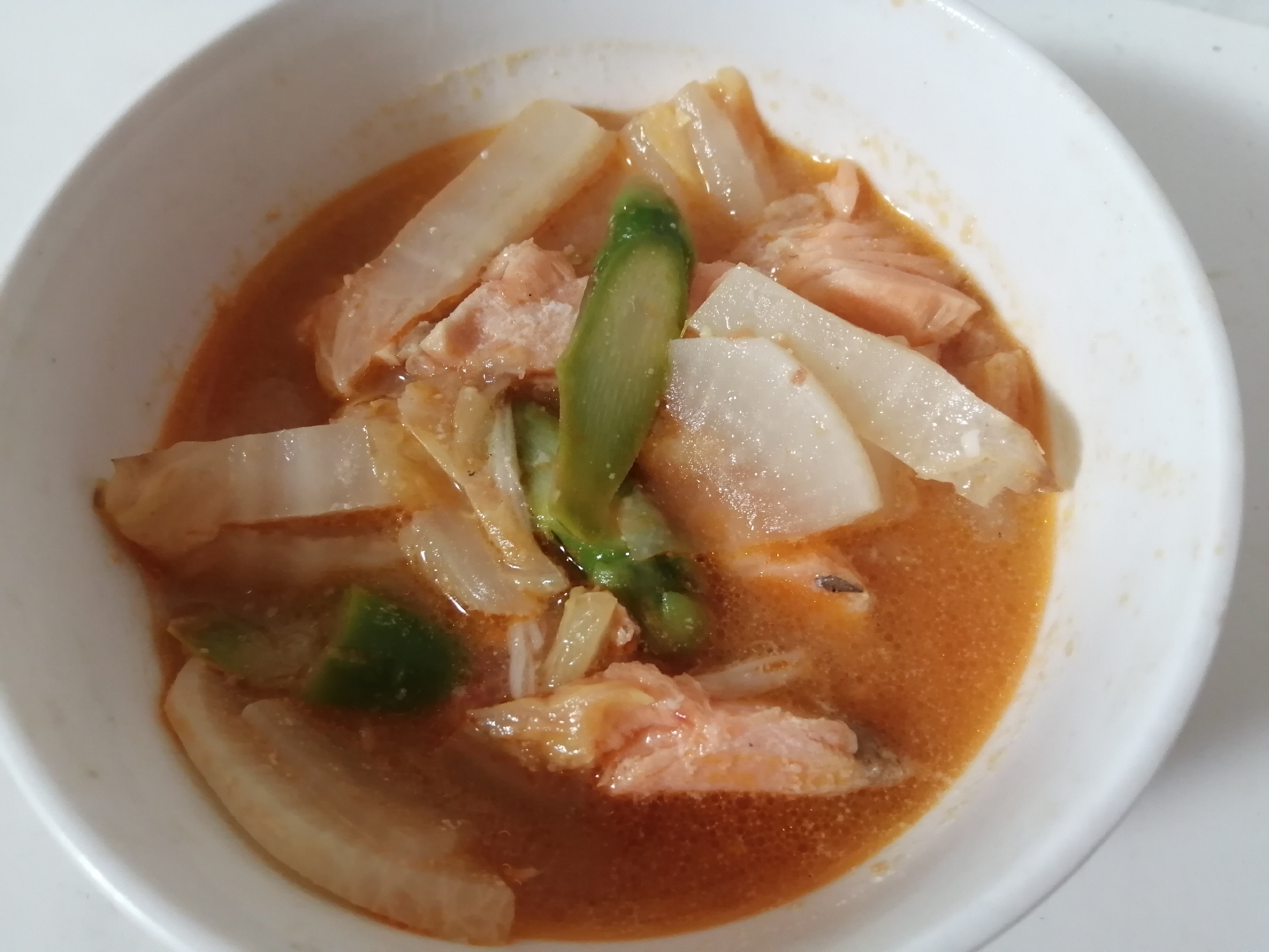 鮭のトマト味噌スープ