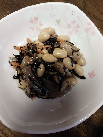 美味♥️時短で作れる干し椎茸入りひじきの煮物✧˖°