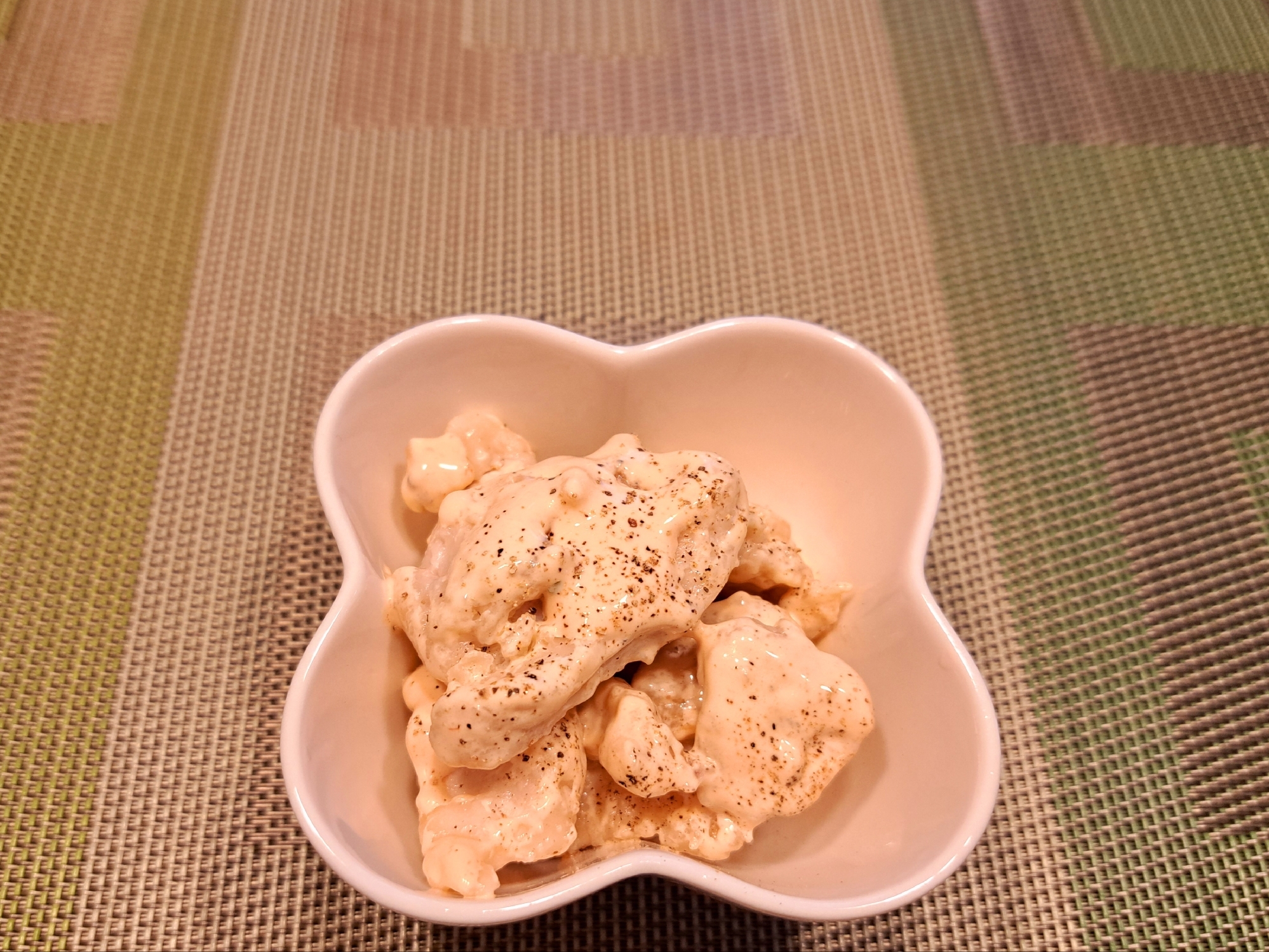 お弁当にも おすすめ！鶏むね肉のオーロラソースあえ