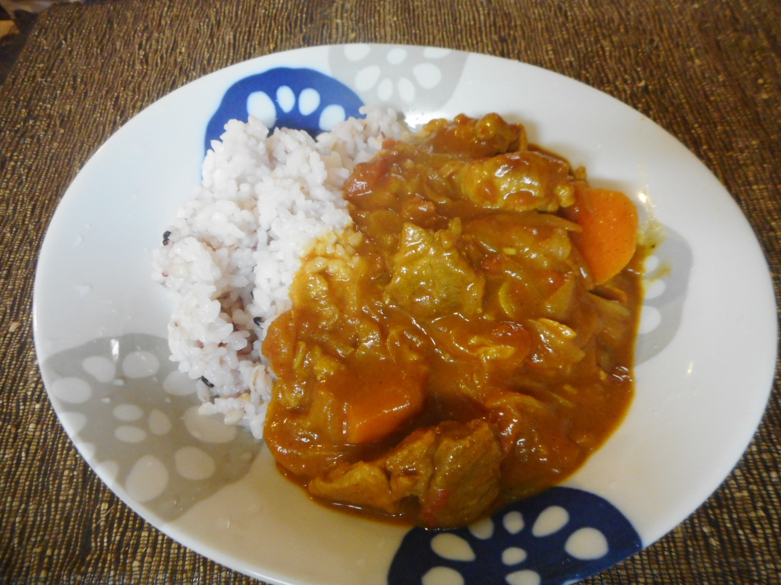 ごろごろ豚とニンジンのカレー