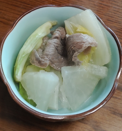 豚こまと大根、キャベツ白菜の煮物