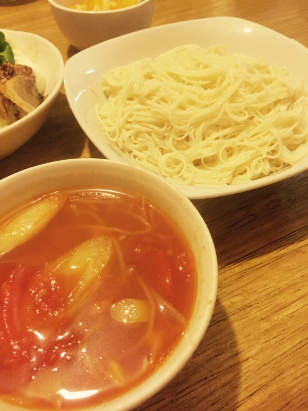 温かいトマトつゆの素麺 レシピ 作り方 By みっふぃ1133 楽天レシピ