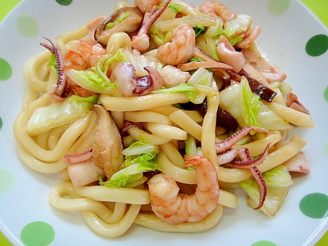 白菜と海老イカの焼きうどん