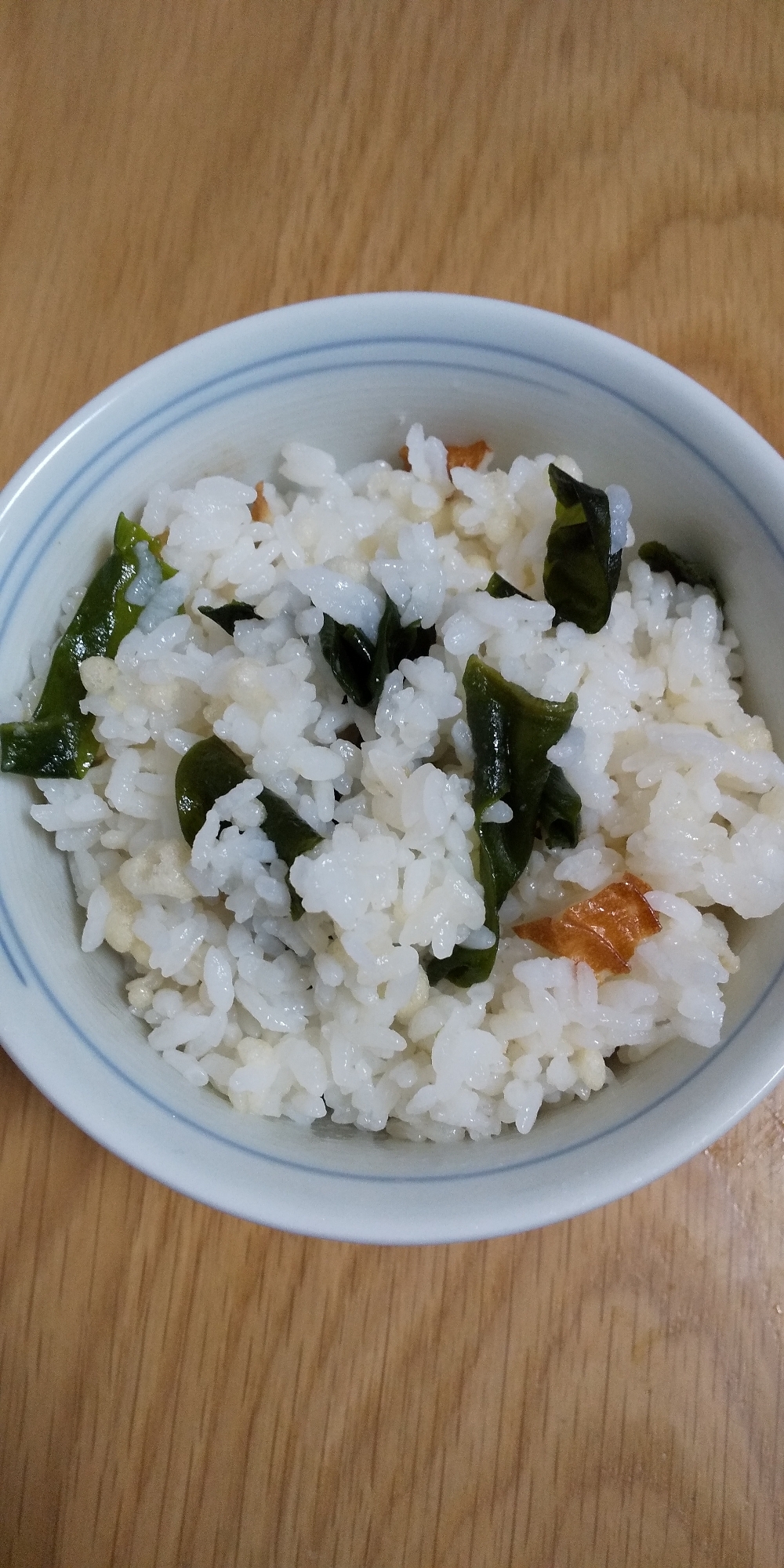 生姜香る 竹輪わかめ混ぜご飯