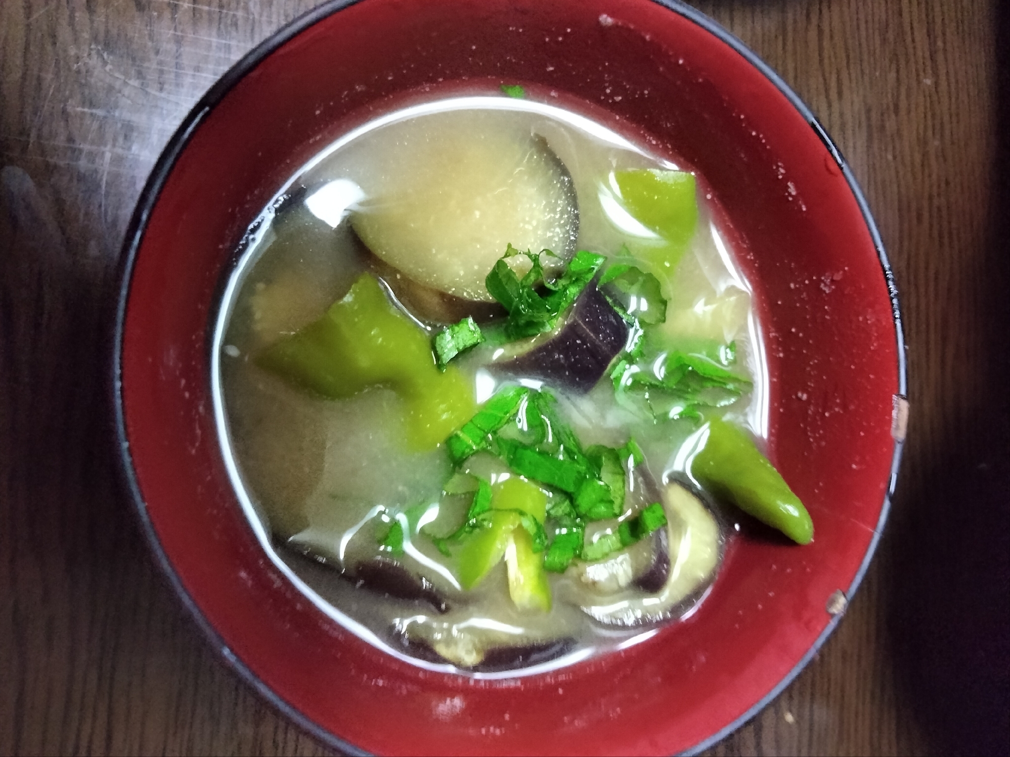 夏野菜の味噌汁 万願寺唐辛子なす大葉