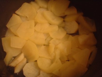 さつまいもとりんごのシンプル煮