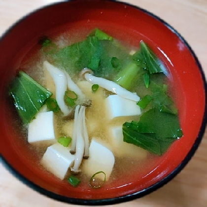 残り野菜と玉子豆腐のお味噌汁