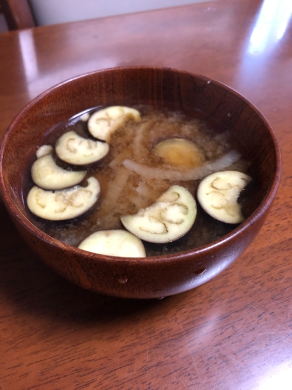 茄子のお味噌汁　とても美味しかったです。